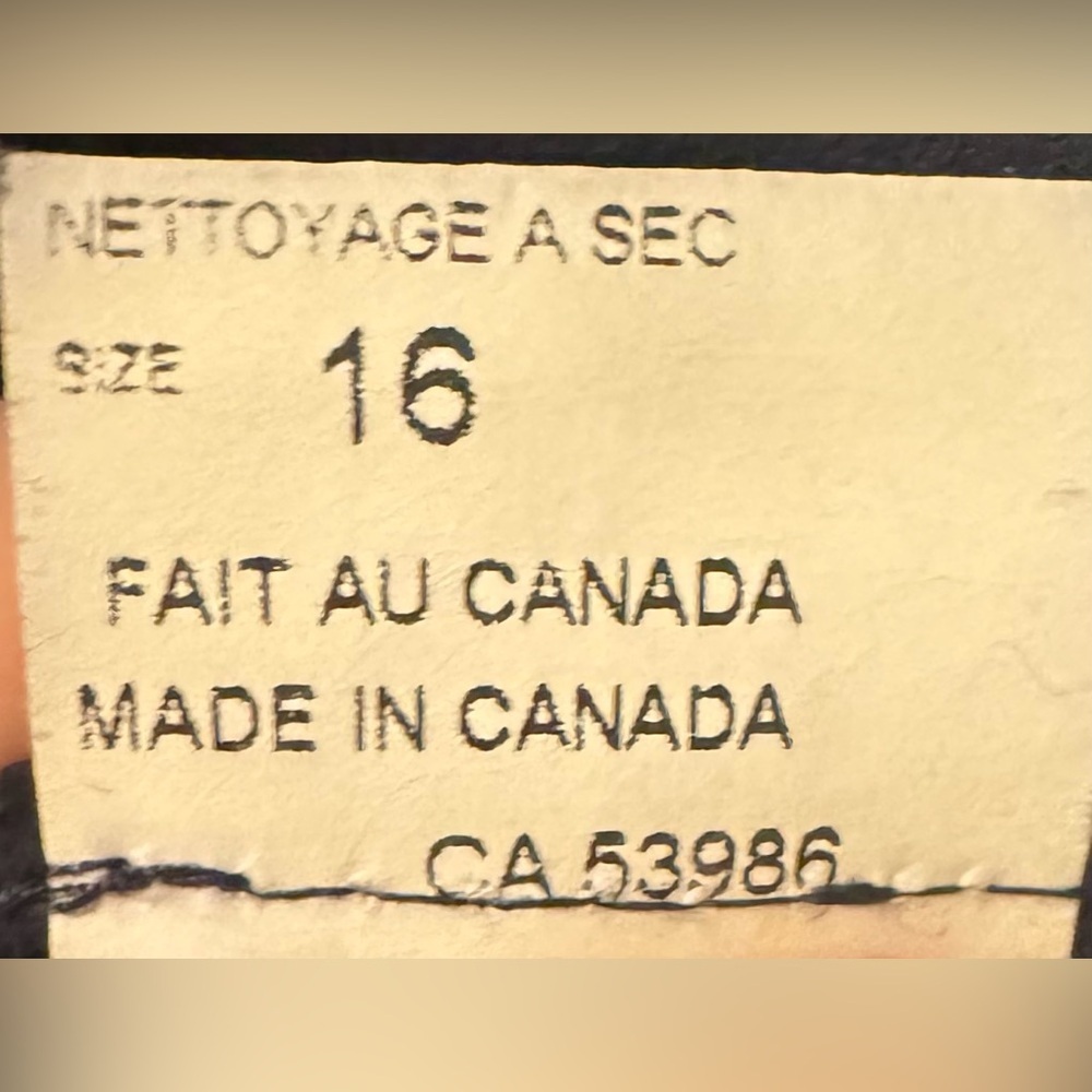 NWOT Raffinalla Faux Suede Navy Cropped Jacket - Picture 4 of 4